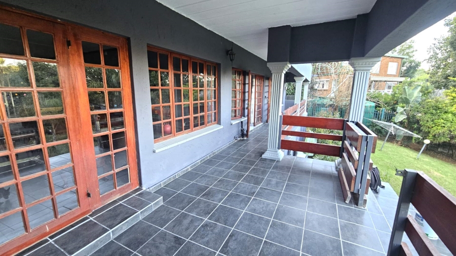 5 Bedroom Property for Sale in Schoemansville North West